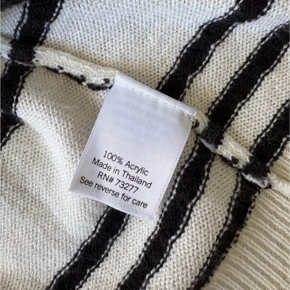 Croft & Barrow White and Black Striped V-Neck Preppy Button Cardigan | Large - Picture 5 of 5